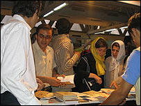 نمايشگاه کتاب تهران - عکس از آرشيو