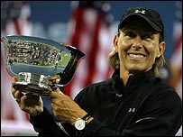 获得6次网球大满贯赛事冠军的玛蒂娜·纳芙拉蒂洛娃就是个左撇子