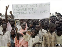 تظاهرات آوارگان دارفور 