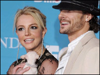 ब्रिटनी स्पीयर्स और उनके पति केविन