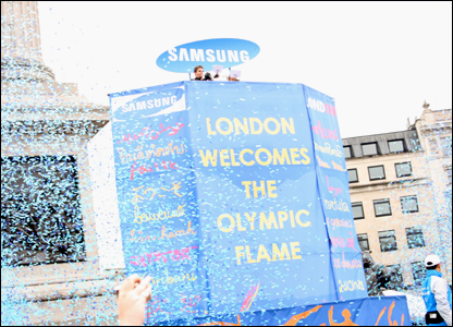 London chào đón ngọn lửa Olympic