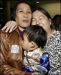 Cuộc gặp gỡ đầy cảm động sau chuyến đi dài