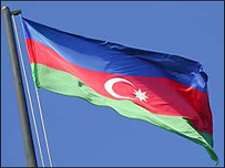 Прапор Азербайджану: Баку - партнер Вашингтона, але намагається підтримувати гарні стосунки із Москвою