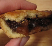 A half-eaten mince pie