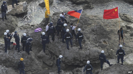 Các nhà hoạt động Trung Quốc thâm nhập Senkaku