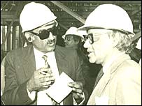 डॉ वरदराजन के साथ अनीस चिश्ती