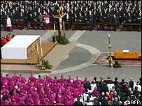 Lễ tang Đức Giáo hoàng tại quảng trường St Peter