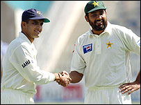 بھارت گزشتہ سال اپنے دورے کے دوران کراچی اور پشاور میں ٹیسٹ کھیلنے سے انکار کر دیا تھا