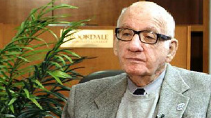 دکتر پل وینکلر، رئیس مرکز هولوکاست دانشگاه دولتی بروکدل