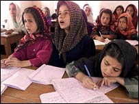 Afganistan'da kız çocuklar