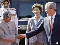 بوش، لورا بوش و عبدالفقير زين العابدين عبدالکلام رييس جمهوری هند