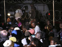 refugiados no Zimbábue