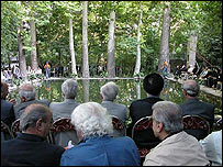 اين مراسم در باغ موقوفه دکتر افشار برگزار شد