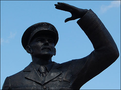 Frank Whittle Statue