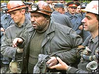 Mineiros são resgatados na Rússia