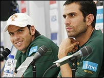 Pauleta (dir.) e Nuno Valente