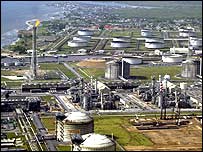 تاسیسات نفتی