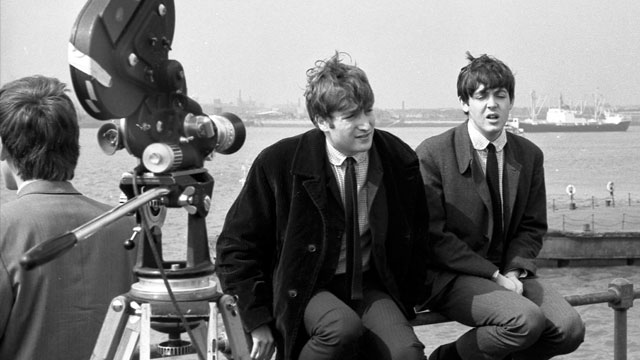 John Lennon e Paul McCartney.