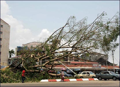 बर्मा में चक्रवाती तूफ़ान