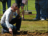SWAT planting  at Itter Park