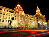 The Bund (Photo: Robert Churchil)