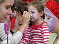 Face painting at Wolverhampton's 2006 show