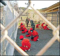 ग्वांतनामो बे शिविर में बंदी