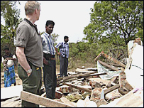SLMM inspecting damage caused by Sri lanka air raids