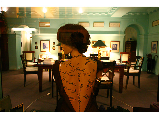 塞纳河南岸的St-Germain区有很多艺术画廊。