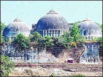 तोड़े जाने से पहले बाबरी मस्जिद