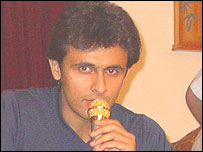 سونی نيگام هنرپيشه و آوازخوان هندی، برای جوانان افغان، نام شناخته شده ای است