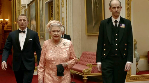 Ratu dan Daniel Craig