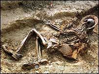 Body of a WW1 British soldier unearthed in France 