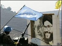 تصوير حسن نصرالله و آيت الله خامنه ای در لبنان