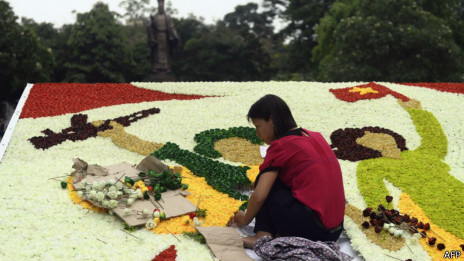 Chuẩn bị kỷ niệm 30/4 tại Hà Nội