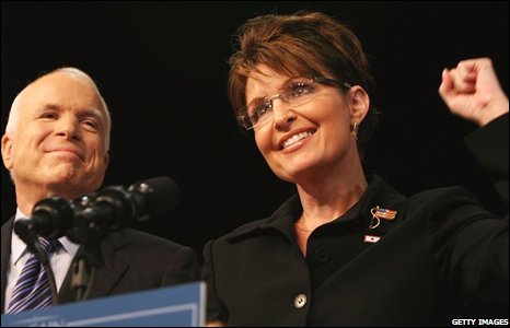 Ông John McCain và bà Sarah Palin