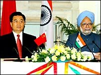 प्रधानमंत्री मनमोहन सिंह और राष्ट्रपति जिंताओ