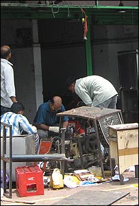 धमाकों की जाँच