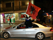 جشن در انتظار استقلال کوزوو