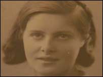 Black and white photo of a woman