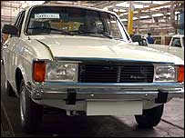 با وجود گذشت بيش از سه دهه از توليد پيکان در ايران، ويژگيهای فنی و شکل ظاهری آن تفاوت چندانی نکرده است 