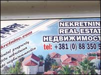 Російську мову в Чорногорії чути всюди, особливо в агенціях нерухомості