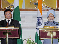 मनमोहन सिंह और परवेज़ मुशर्रफ़