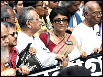 नंदीग्राम मामले पर बुद्धिजीवियों ने भी सीपीएम के ख़िलाफ़ प्रदर्शन किए