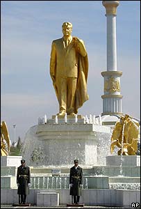 Похорон Сапармурата Ніязова організовував Бердимухамедов