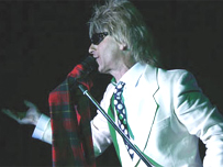 Paul Metcalfe as Rod Stewart