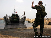 سربازان فرانسوی پاسدار صلح در لبنان