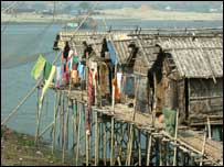 Favela em palafitas. Foto: Eric Camara