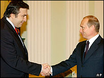 Vladimir Putin ve Mihail Saakaşvili