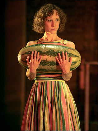 Actress Sarah Manton